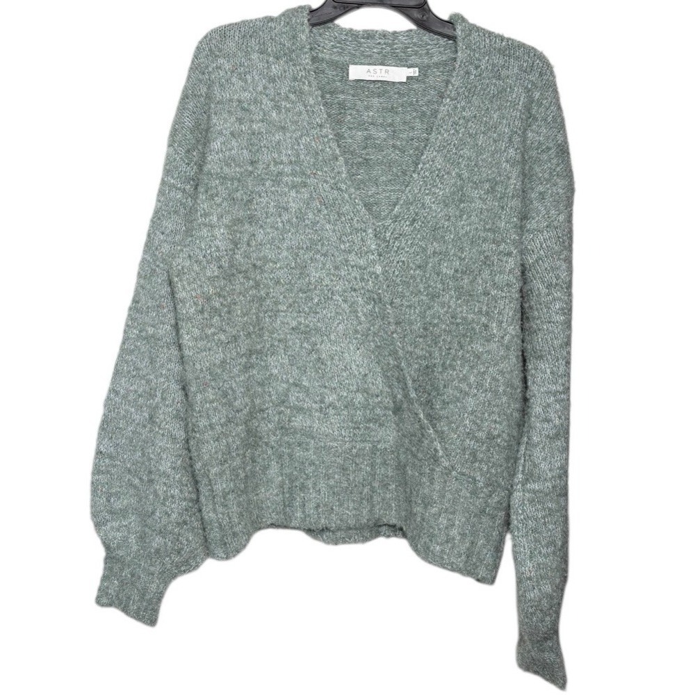 ASTR The Label Faux Wrap Sweater Size Large Sage Fleck Cozyβ Fuzzy Oversize